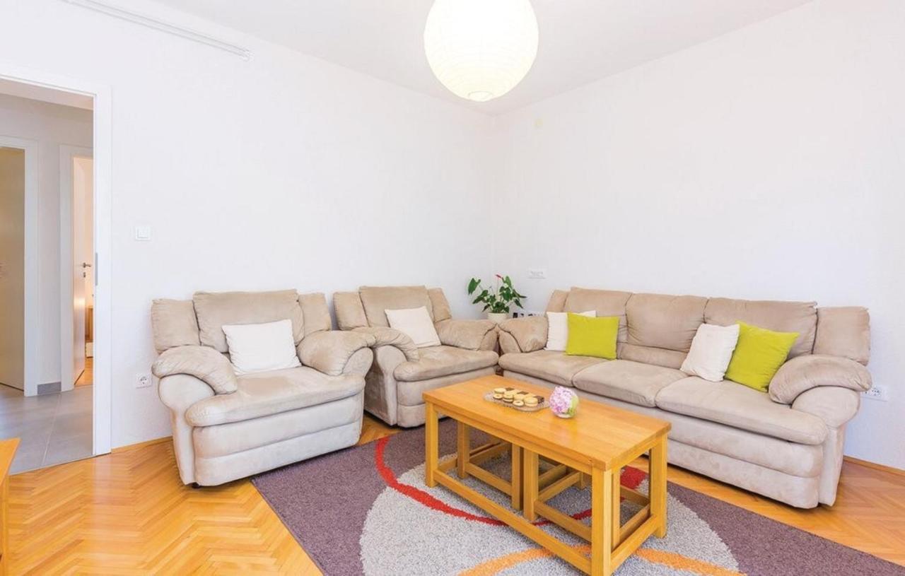 Big White Apartment Novi Vinodolski Εξωτερικό φωτογραφία